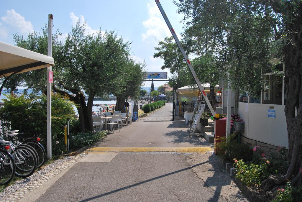 Camping Porto Srl Hotel Moniga del Garda Luaran gambar